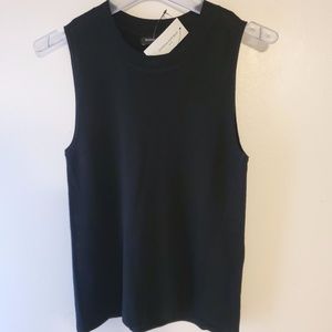 Black Sleeveless Light Weight Sweater/Dress Shirt